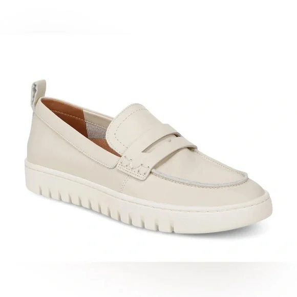 VIONIC UPTOWN LOAFER CREAM LEATHER SIZE 8.5 NEVER WORN